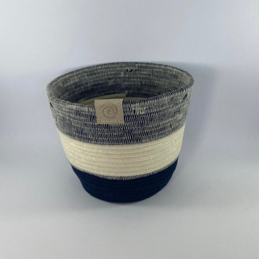 Planter: Navy | Ivory